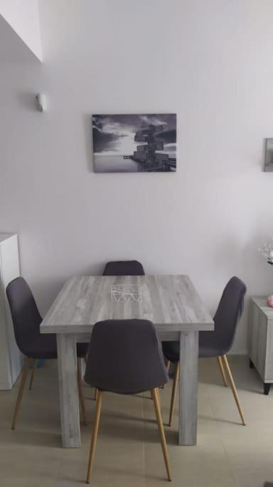 Apartamento Nuevo Con Piscina Y Amplio Balcon Sant Carlos de la Ràpita エクステリア 写真